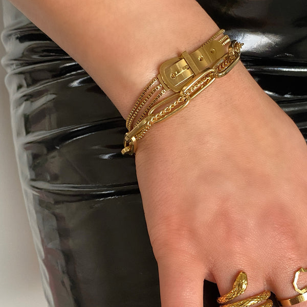 18 k gold plated  buckle bracelet 